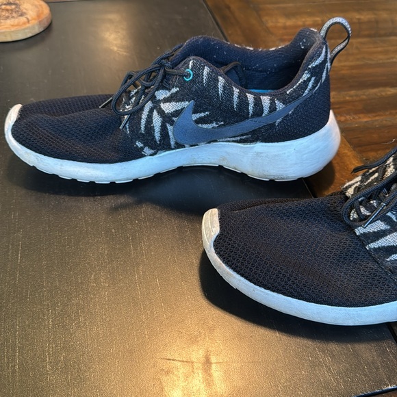 Nike N7 Shoes Size 10 - Picture 9 of 11